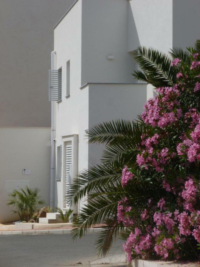 Charm Holiday Terrasini Buitenkant foto