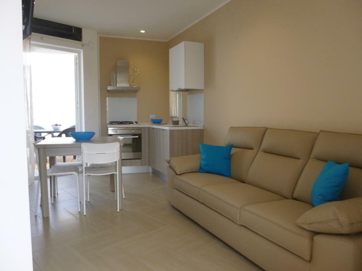 Charm Holiday Terrasini Buitenkant foto