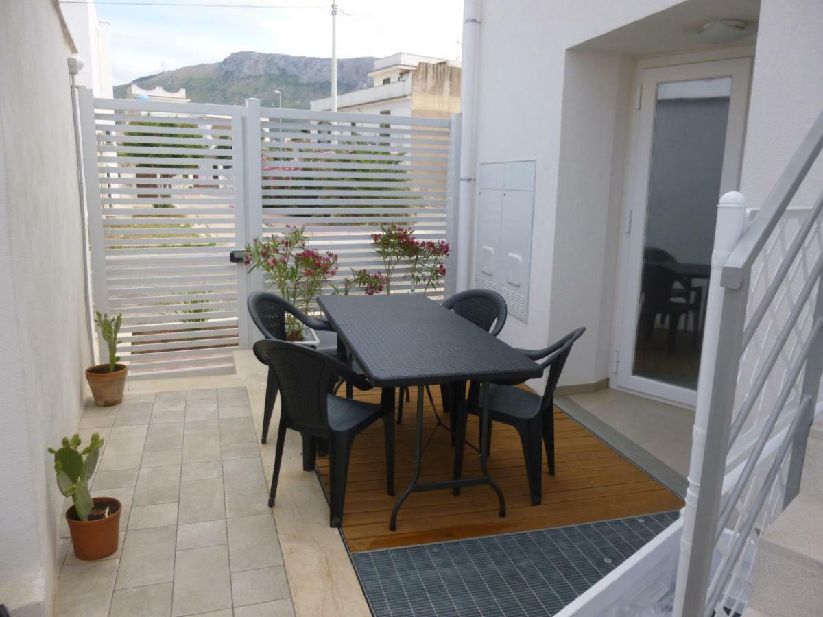 Charm Holiday Terrasini Buitenkant foto