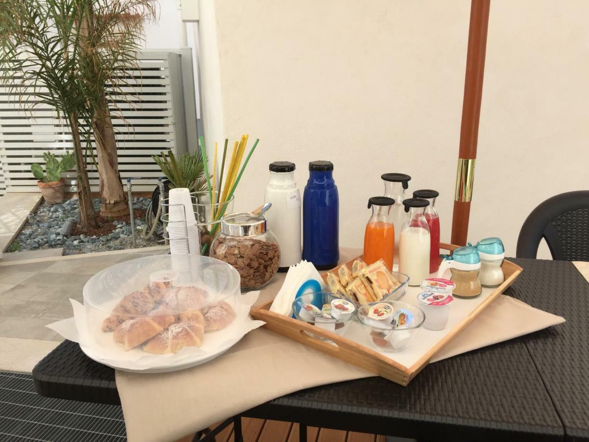 Charm Holiday Terrasini Buitenkant foto