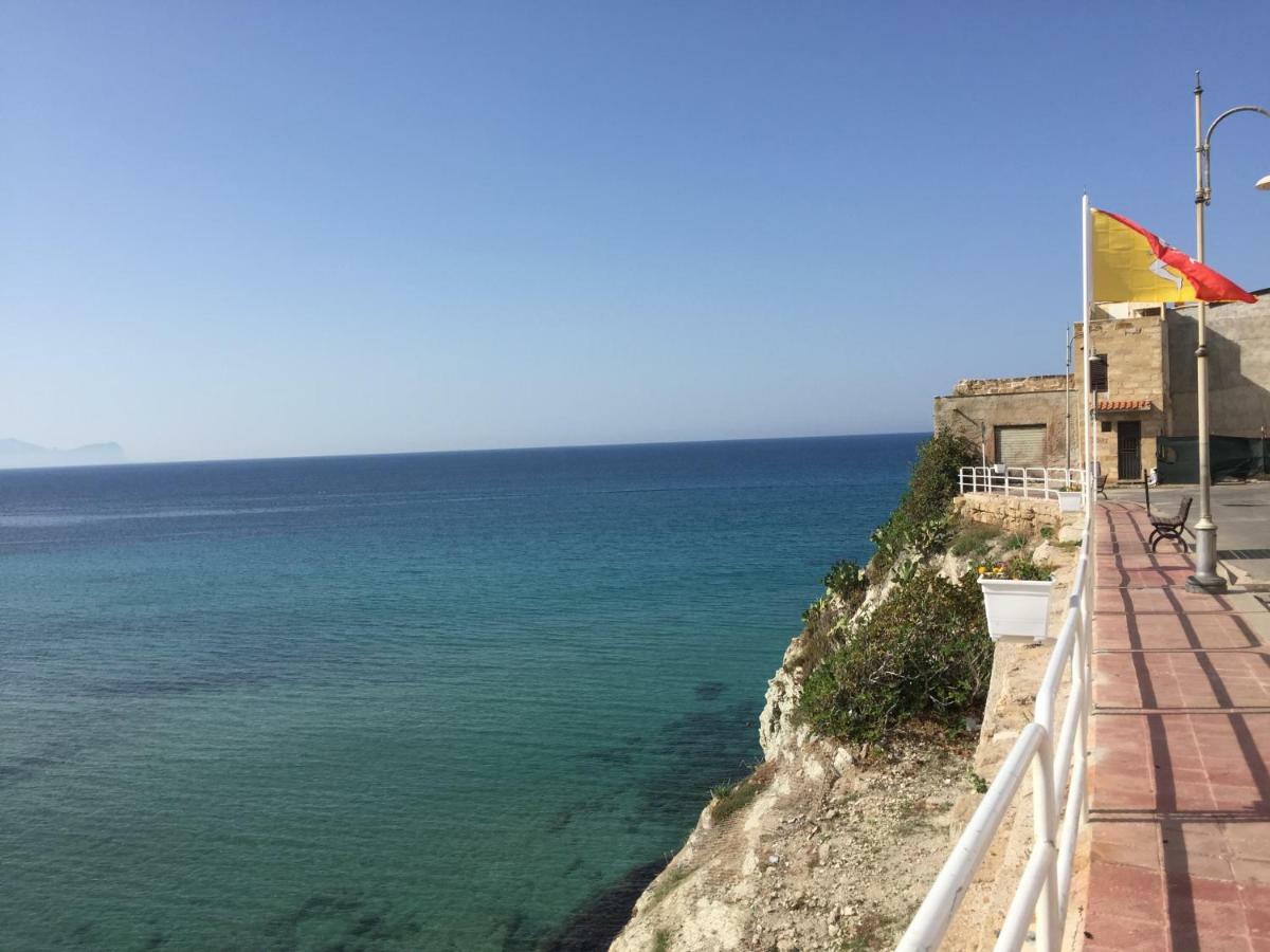 Charm Holiday Terrasini Buitenkant foto